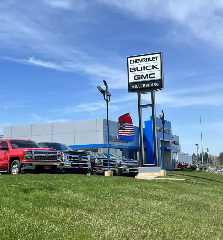 Dealership gallery photo 1